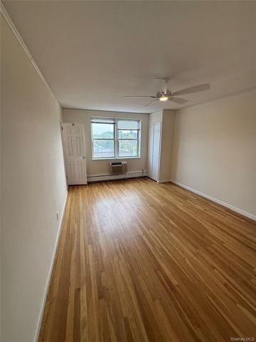 120 Hartsdale E Avenue 7F, Hartsdale, NY 10530