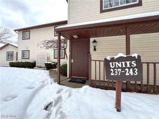 237 Greenbriar Court, Euclid, OH 44143