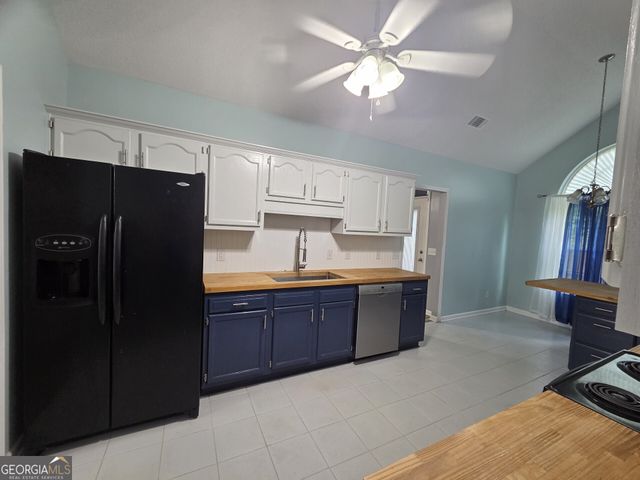 2337 Noel C Conaway Road, Guyton, GA 31312