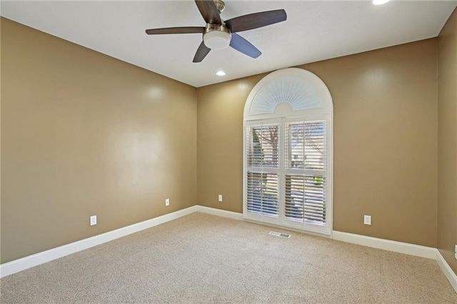 7844 W 118th Terrace, Overland Park, KS 66210