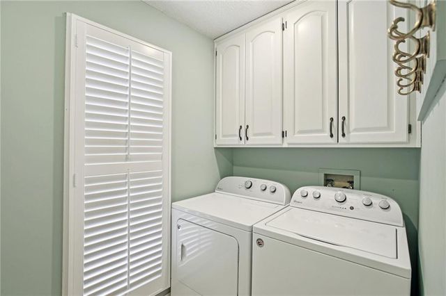 7844 W 118th Terrace, Overland Park, KS 66210