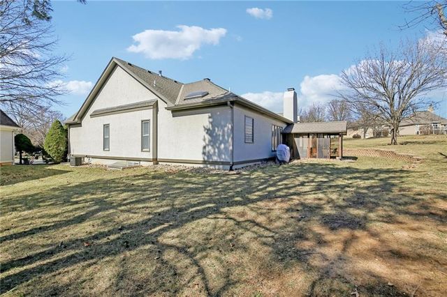 7844 W 118th Terrace, Overland Park, KS 66210