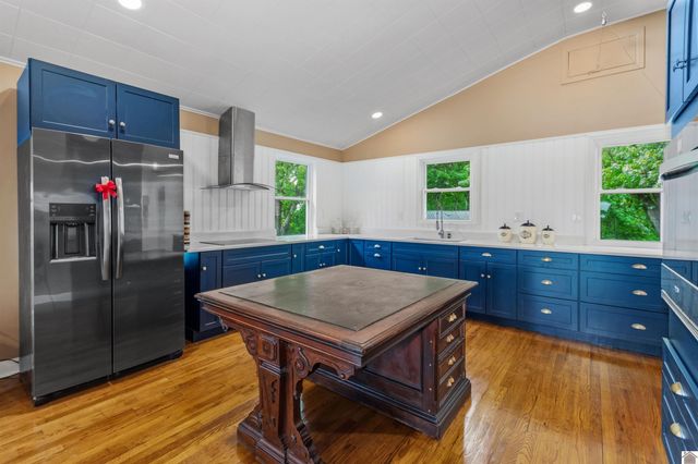 1300 State Route 1901, Marion, KY 42064
