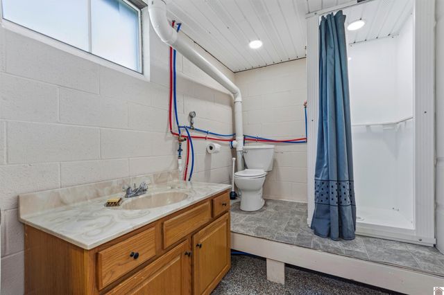 1300 State Route 1901, Marion, KY 42064