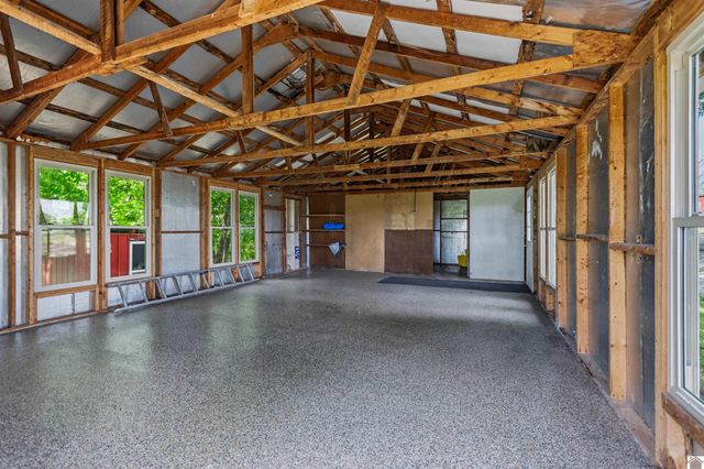 1300 State Route 1901, Marion, KY 42064