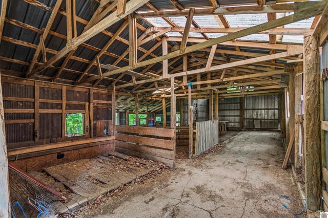 1300 State Route 1901, Marion, KY 42064