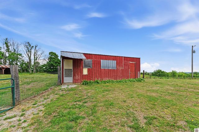 1300 State Route 1901, Marion, KY 42064