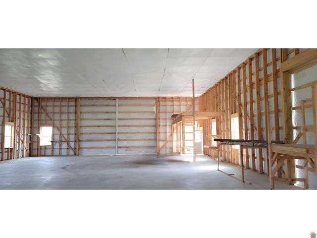 1300 State Route 1901, Marion, KY 42064
