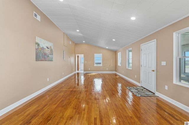 1300 State Route 1901, Marion, KY 42064