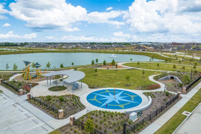 3522 Cardinal Pointe Drive, Angleton, TX 77515