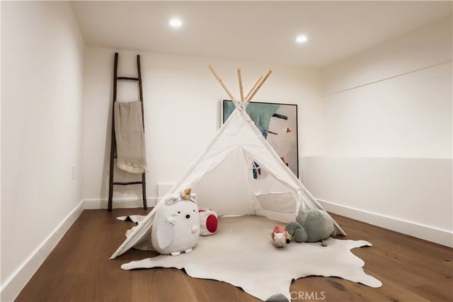 2536 Medlow, Los Angeles, CA 90041