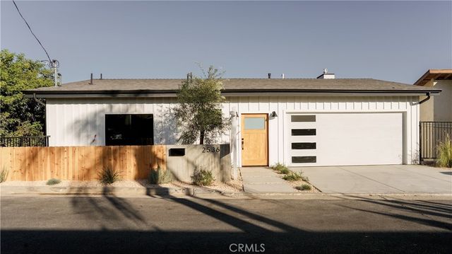 2536 Medlow, Los Angeles, CA 90041