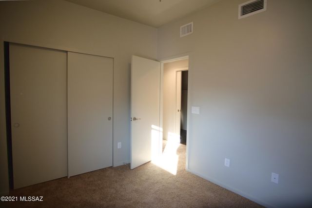 932 E Lustrum Lane, Tucson, AZ 85719