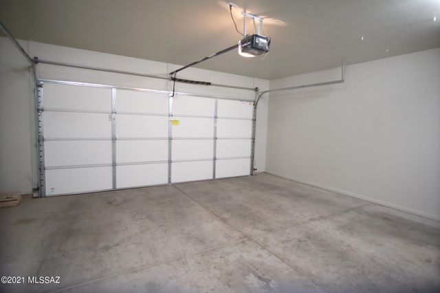 932 E Lustrum Lane, Tucson, AZ 85719