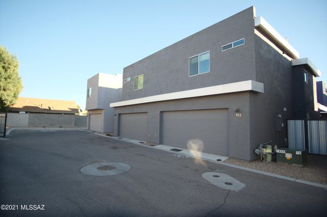 932 E Lustrum Lane, Tucson, AZ 85719