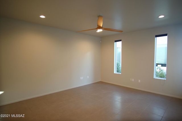 932 E Lustrum Lane, Tucson, AZ 85719