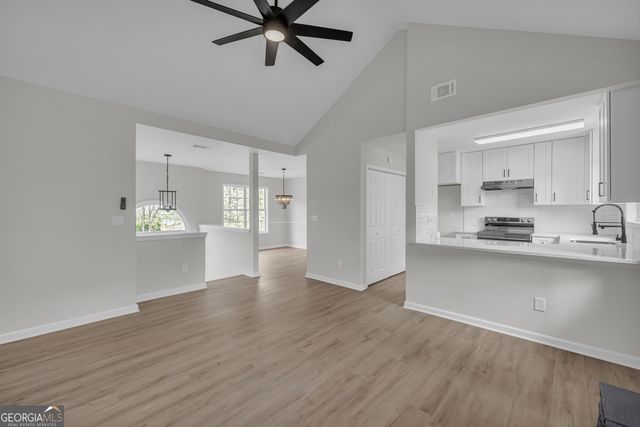 301 Jonaquil Avenue, Auburn, GA 30011