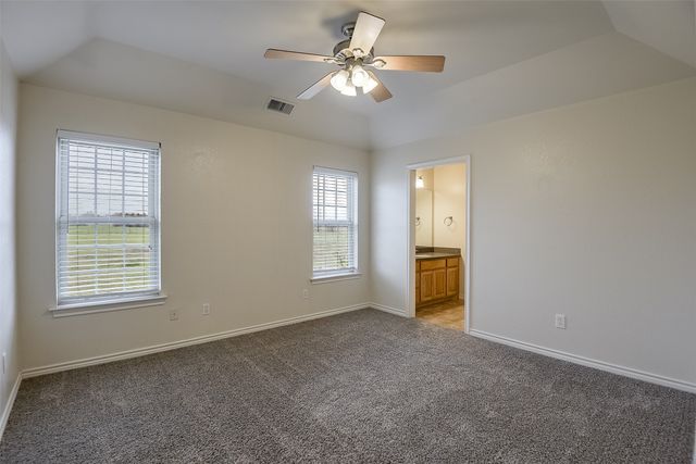 1066 West Road, Waxahachie, TX 75165