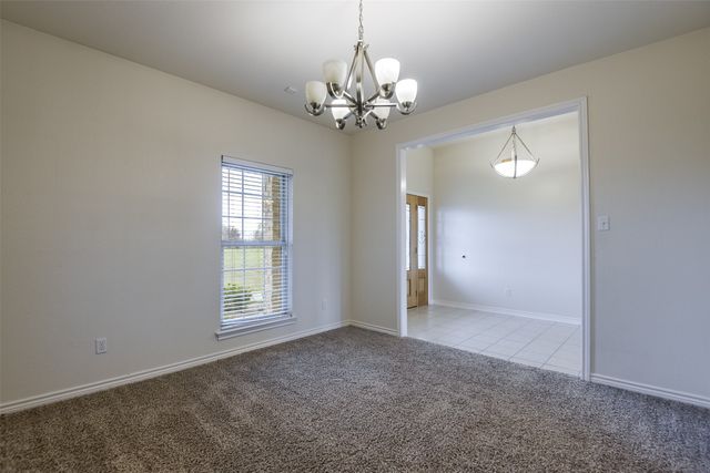 1066 West Road, Waxahachie, TX 75165