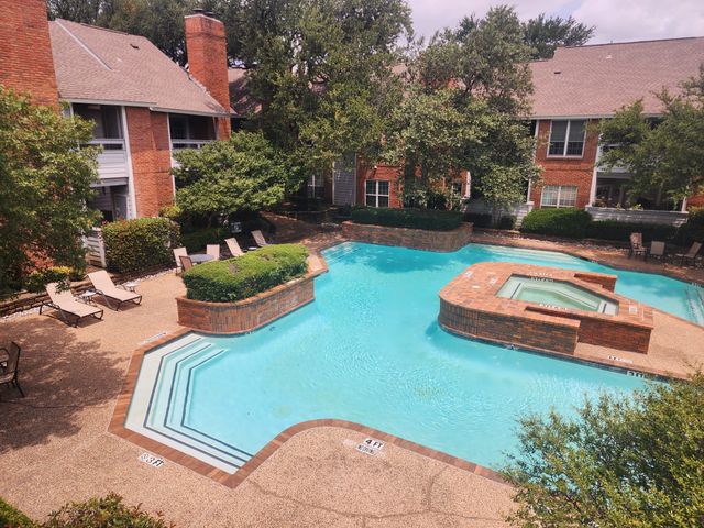 2106 Amesbury Drive 220, Arlington, TX 76011