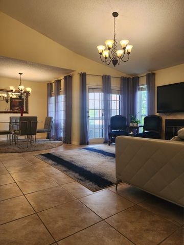 2106 Amesbury Drive 220, Arlington, TX 76011