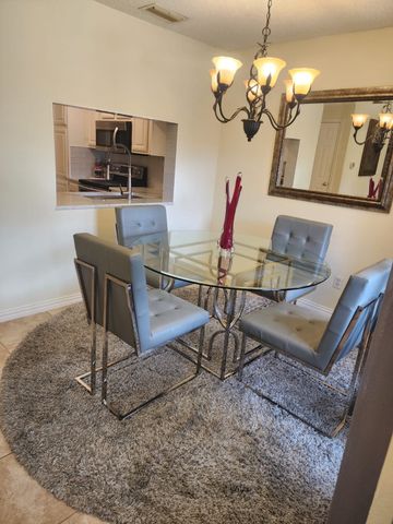 2106 Amesbury Drive 220, Arlington, TX 76011