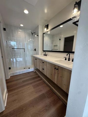 1105 Catania Court 201, Encinitas, CA 92024