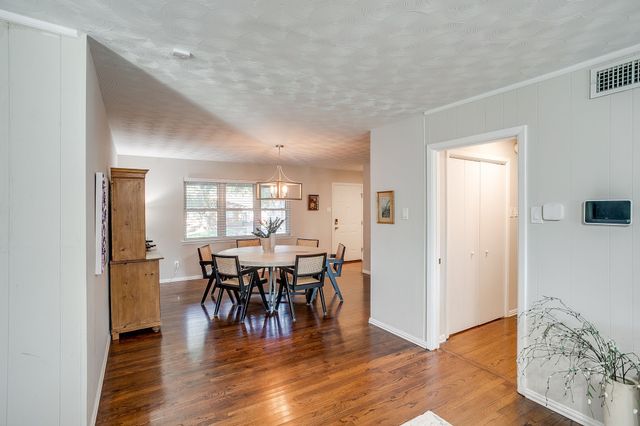 2730 Larkspur Lane, Dallas, TX 75233