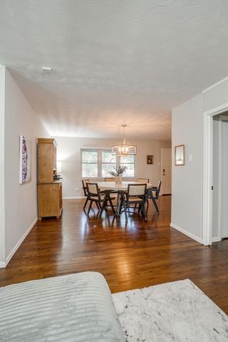 2730 Larkspur Lane, Dallas, TX 75233