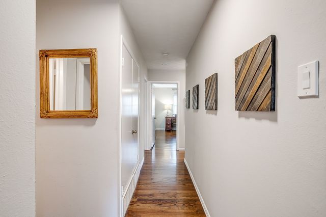 2730 Larkspur Lane, Dallas, TX 75233