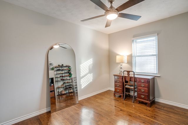 2730 Larkspur Lane, Dallas, TX 75233