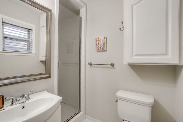 2730 Larkspur Lane, Dallas, TX 75233