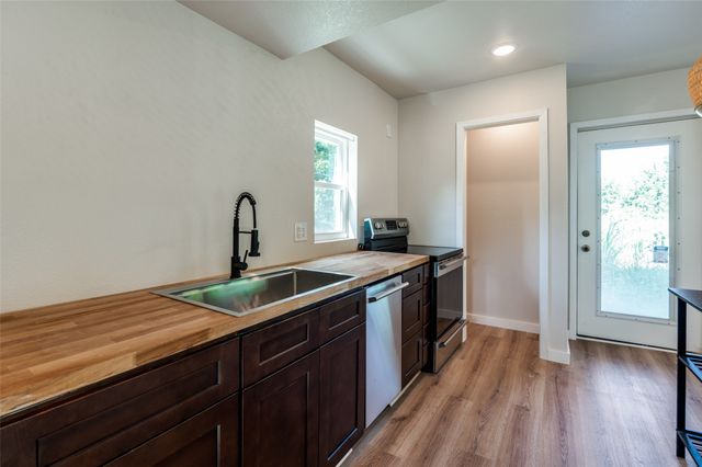 13838 Lackey Drive, Blue Ridge, TX 75424