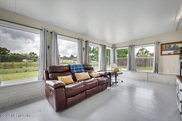 1102 MEADOW Drive, Orange Park, FL 32065