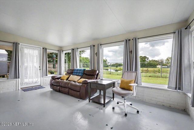 1102 MEADOW Drive, Orange Park, FL 32065