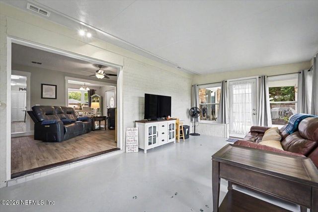 1102 MEADOW Drive, Orange Park, FL 32065