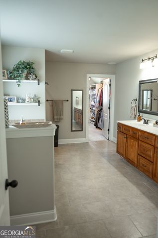 415 Eas Way, Fayetteville, GA 30215
