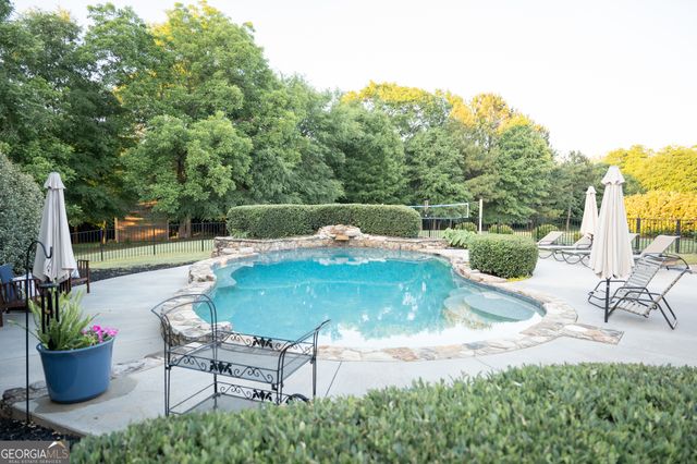 415 Eas Way, Fayetteville, GA 30215