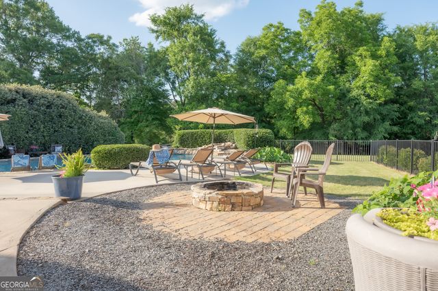 415 Eas Way, Fayetteville, GA 30215