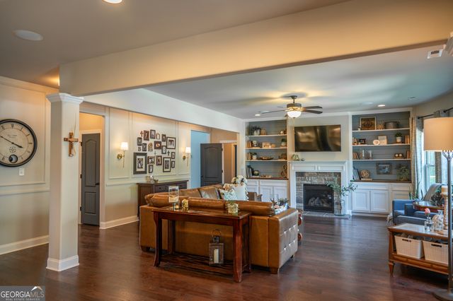 415 Eas Way, Fayetteville, GA 30215