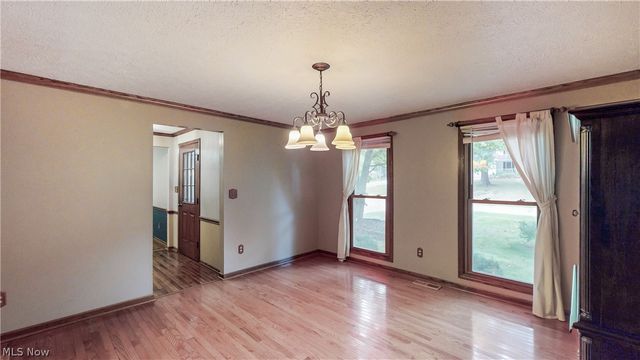 3846 Golden Wood Way, Uniontown, OH 44685