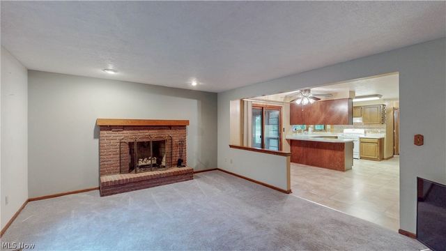 3846 Golden Wood Way, Uniontown, OH 44685