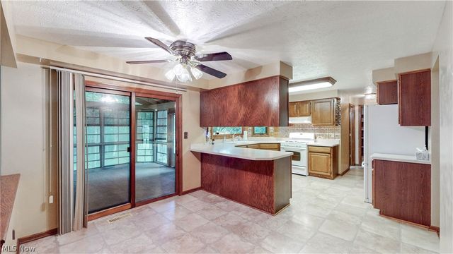 3846 Golden Wood Way, Uniontown, OH 44685