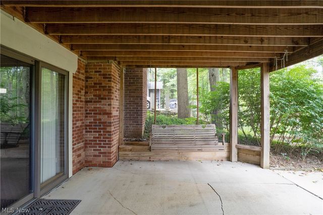 3846 Golden Wood Way, Uniontown, OH 44685