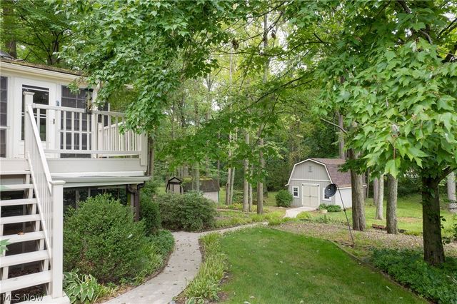 3846 Golden Wood Way, Uniontown, OH 44685
