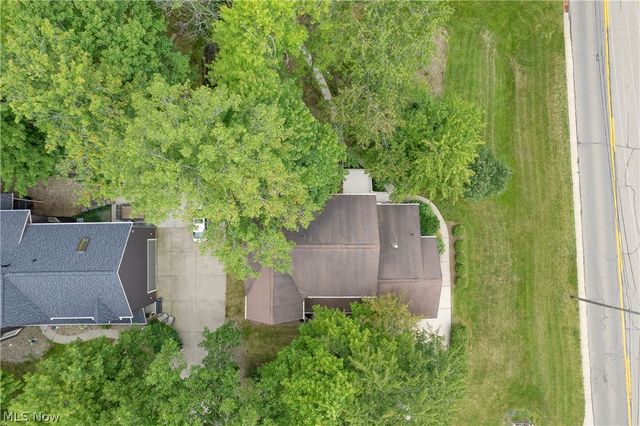 3846 Golden Wood Way, Uniontown, OH 44685