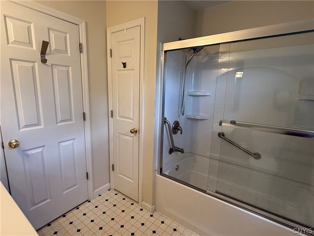 128 Hagan Circle, Oneida, NY 13421