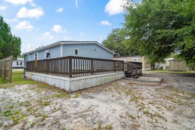 132 Crooked Island Circle, Murrells Inlet, SC 29576
