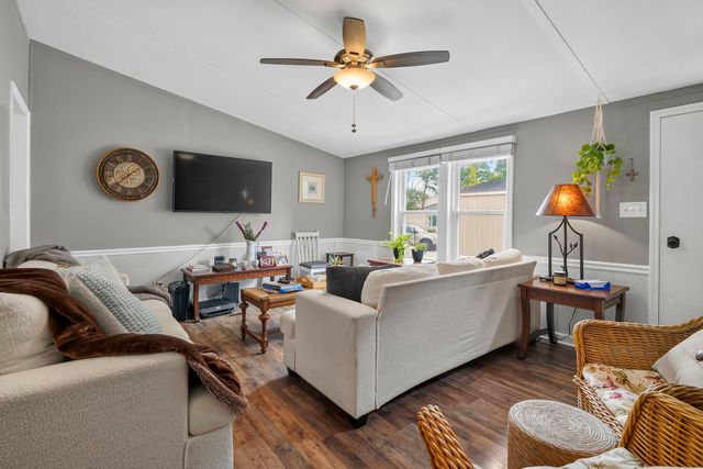 132 Crooked Island Circle, Murrells Inlet, SC 29576
