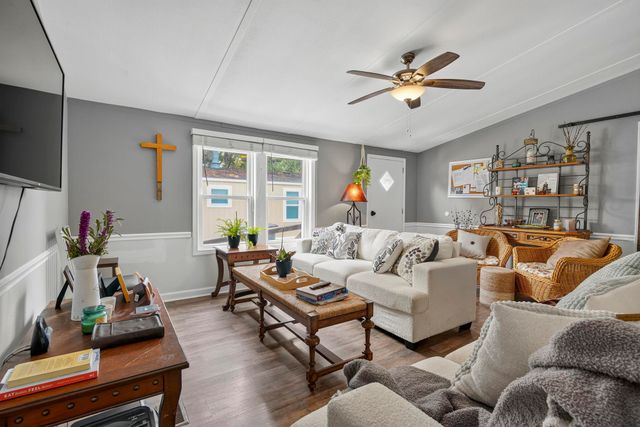 132 Crooked Island Circle, Murrells Inlet, SC 29576